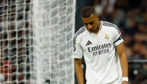 Kylian Mbappé duramente criticado tras su mal rendimiento con el Real Madrid